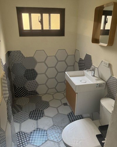 台中磁磚修繕工程, 台中磁磚施工, 台中鋪地磚, 台中貼壁磚, 台中貼磁磚, 台中磁磚破損更換, 台中貼地磚, 台中地磚修補, 台中拋光石英磚, 台中貼壁磚地磚, 台中貼磚工程