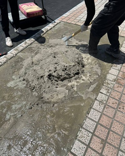 苗栗水泥工程, 苗栗學校操場水泥工程, 苗栗水泥地鋪面, 苗栗地坪水泥粉刷施作, 苗栗泥作師傅, 苗栗泥作工程, 苗栗土水師傅, 苗栗房屋增建, 苗栗地坪, 苗栗地坪粉光, 苗栗混泥土灌漿, 苗栗地板工程, 苗栗空地混凝土澆置